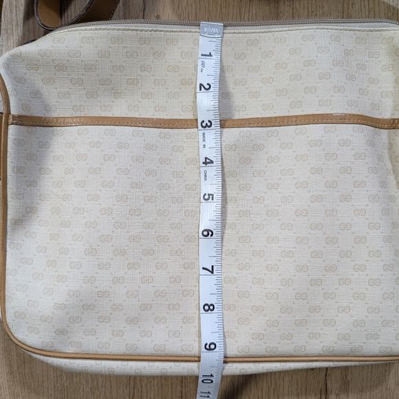 Gucci Crossbody - Picture 11 of 12